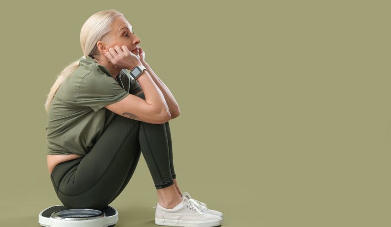 De ce ne îngrășăm la menopauză și cum putem preveni creșterea în greutate