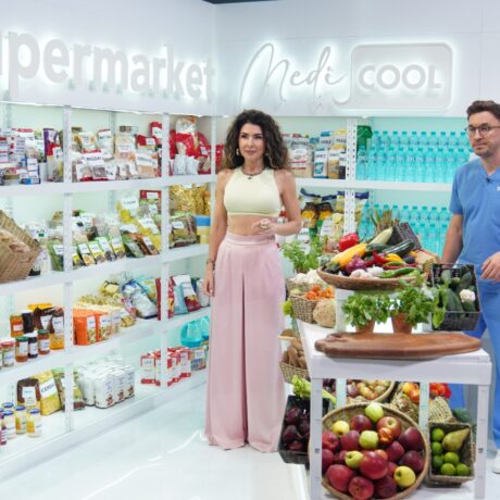 Carmen Brumă, masterand nutriție UMFCD, și doctorul Mihail Pautov, în platoul emisiunii MediCOOL